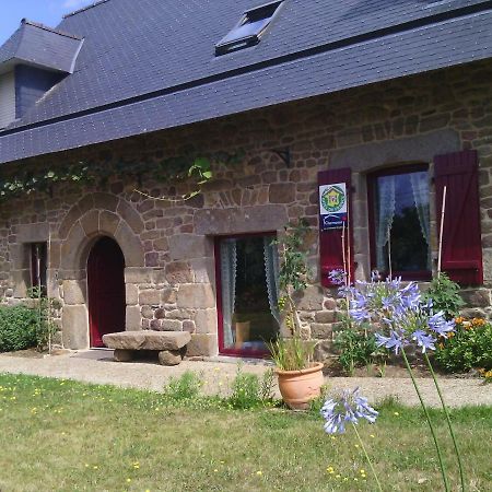 La Roche Bed & Breakfast Saint-Etienne-en-Cogles Екстериор снимка