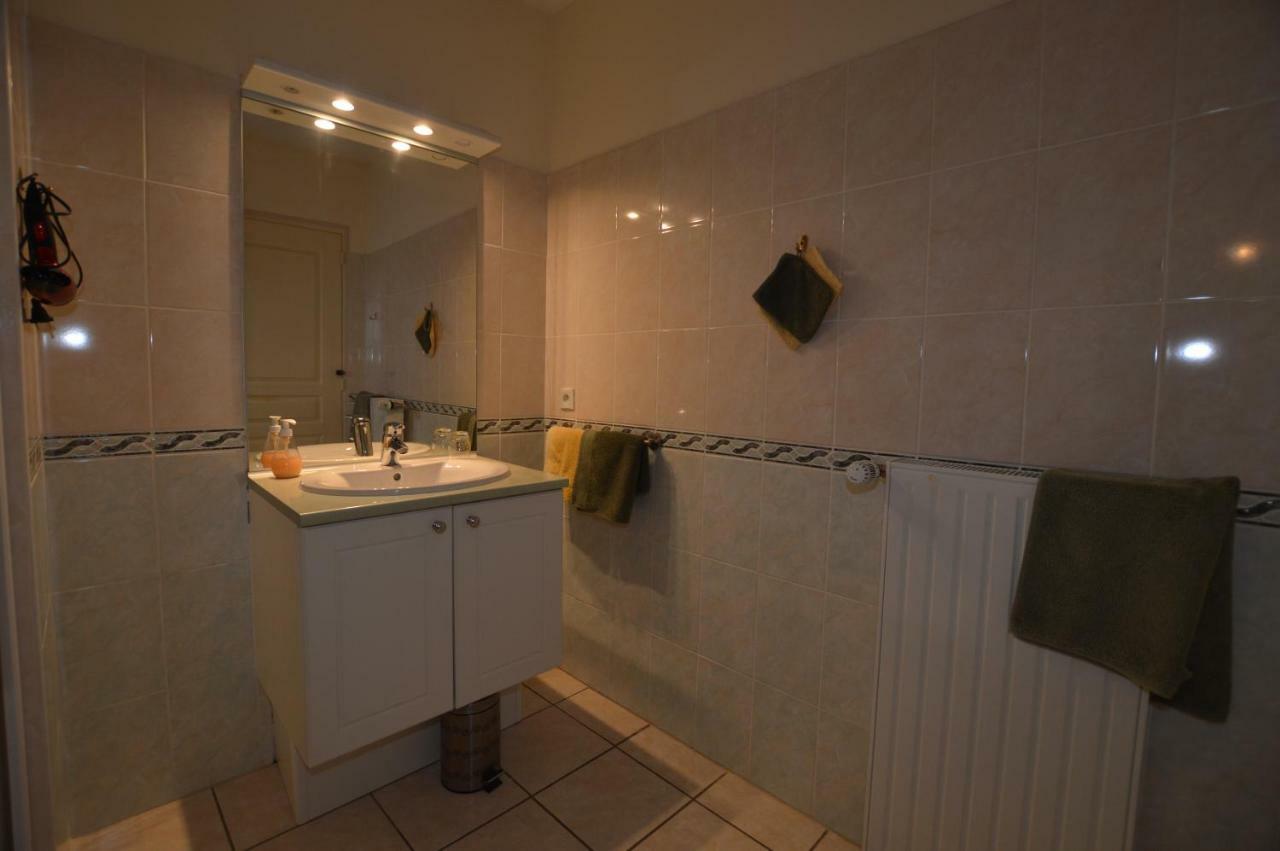 La Roche Bed & Breakfast Saint-Etienne-en-Cogles Екстериор снимка