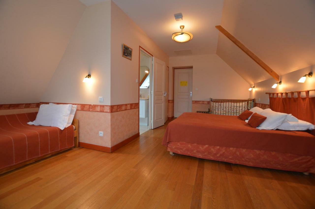 La Roche Bed & Breakfast Saint-Etienne-en-Cogles Екстериор снимка