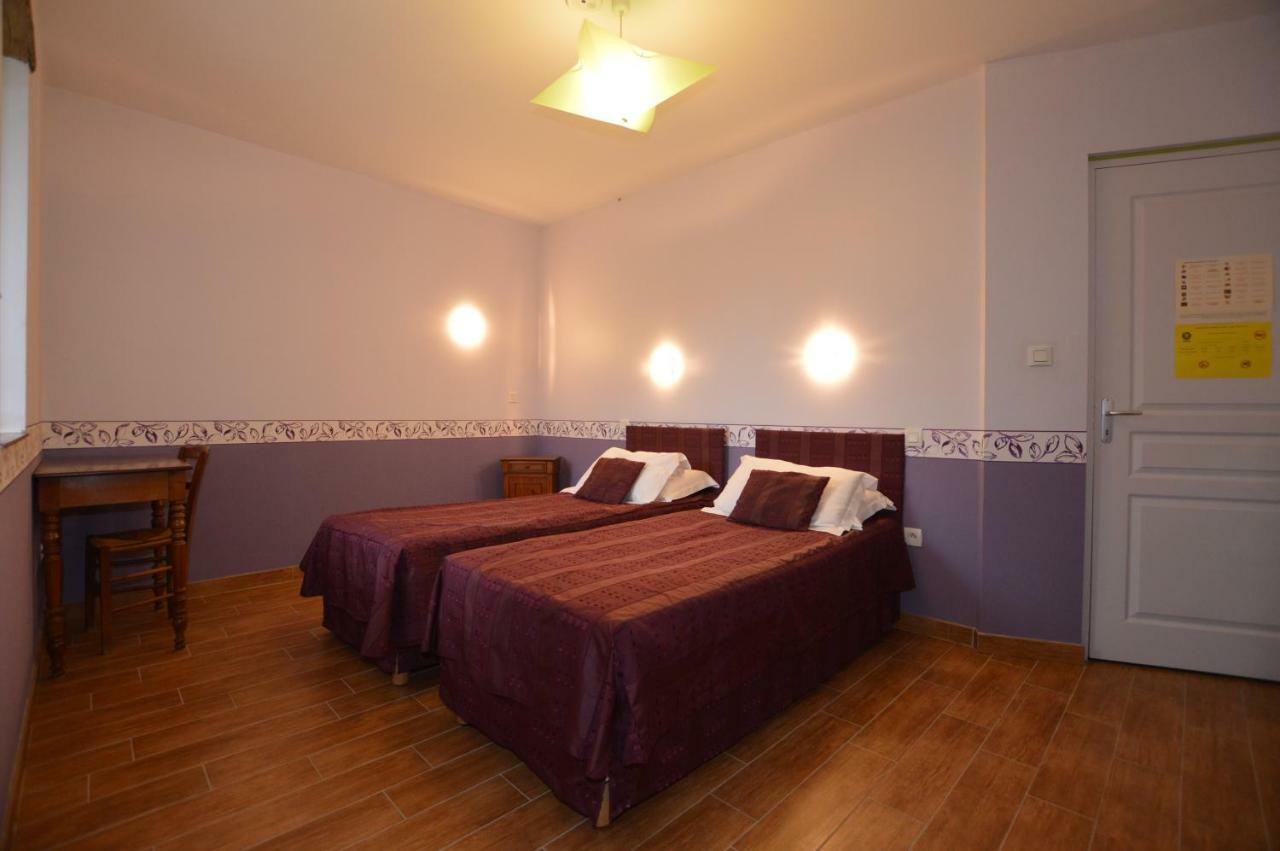 La Roche Bed & Breakfast Saint-Etienne-en-Cogles Екстериор снимка